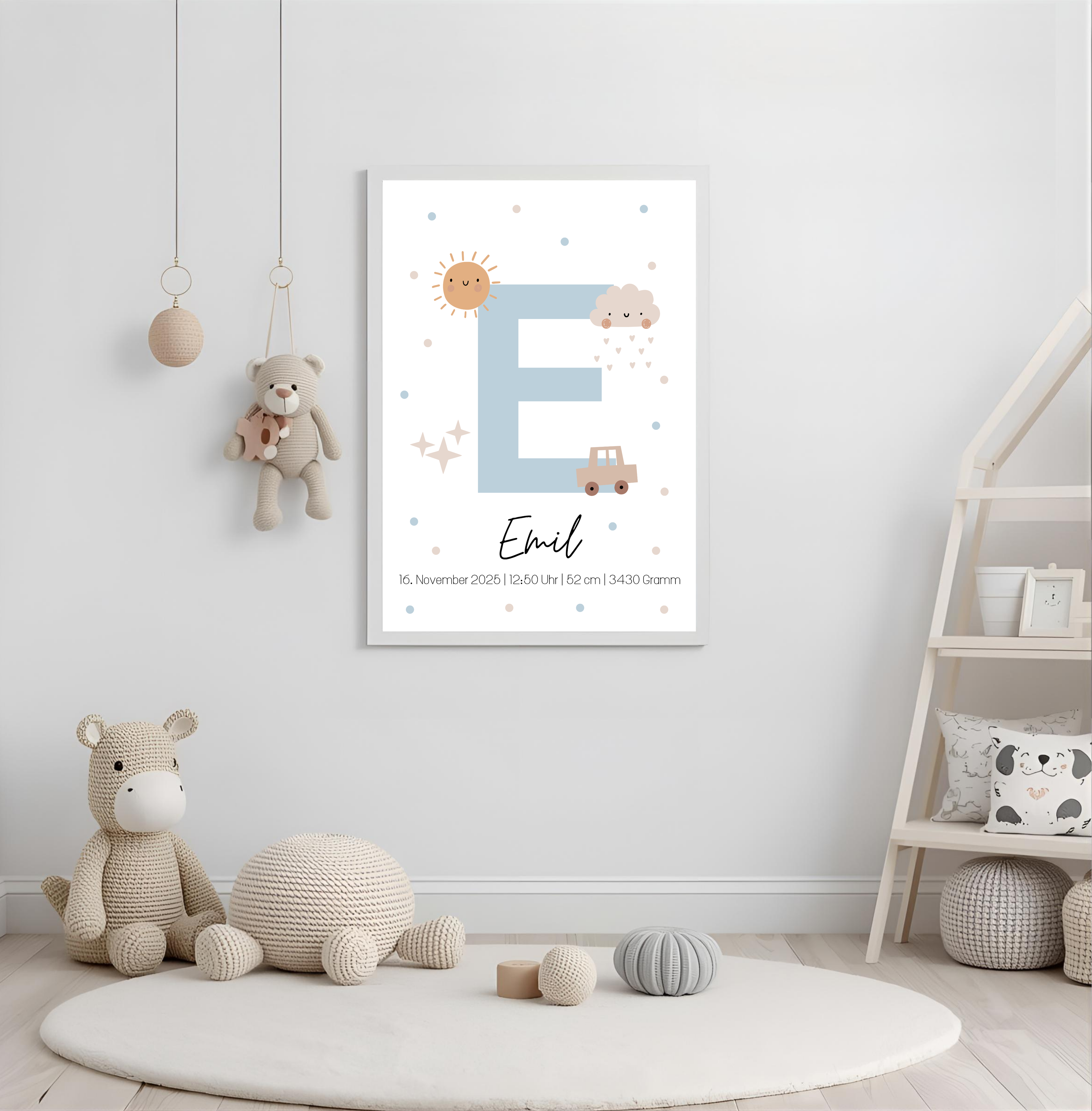 Geburtsposter personalisiert mit Namen, Buchstabe und Geburtsdaten als PDF Datei, ausgedruckt in A4 oder mit Premium Bilderrahmen